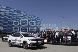 AYUNTAMIENTO . ENTREGA DE PATRULLAS