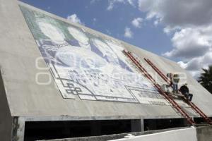 DISTRIBUIDOR VIAL EJÉRCITO DE ORIENTE . MOSAICO MONUMENTAL