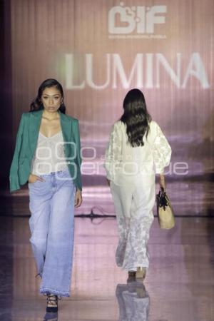 DIF MUNICIPAL . PASARELA LUMINA