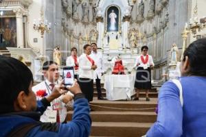 PROCESIÓN VIERNES SANTO . NIÑO DOCTOR