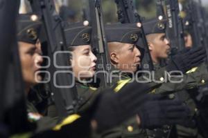 EJÉRCITO . GRADUACIÓN DE SARGENTOS