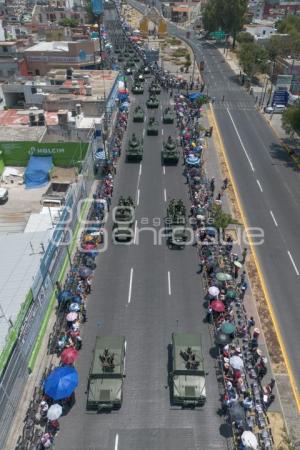 DESFILE 5 DE MAYO