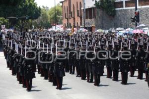 DESFILE 5 DE MAYO