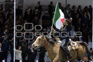 DESFILE 5 DE MAYO