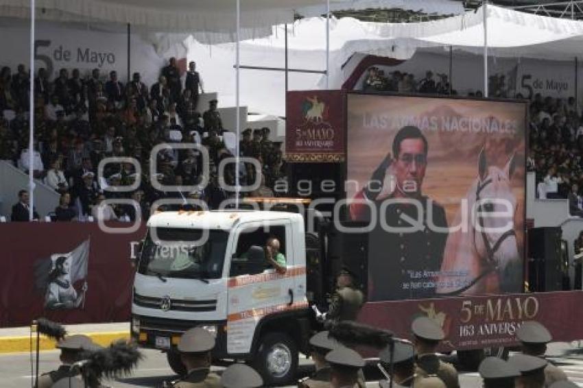 DESFILE 5 DE MAYO