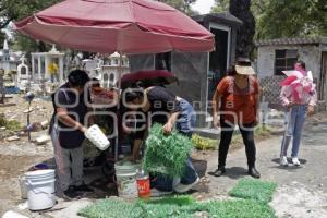 PANTEÓN MUNICIPAL . DÍA DE LA MADRE