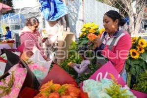 TLAXCALA . VENTA FLORES 10 MAYO