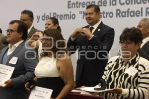 GOBIERNO ESTATAL . CONDECORACIONES MAESTROS