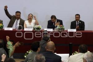 GOBIERNO ESTATAL . CONDECORACIONES MAESTROS