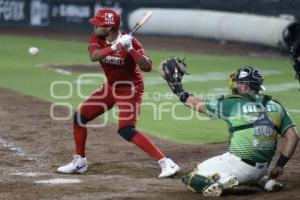 BÉISBOL . PERICOS VS ÁGUILA DE VERACRUZ
