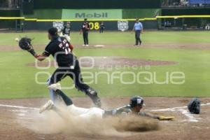BÉISBOL . PERICOS VS ÁGUILA