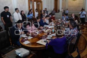 REGIDORES . COMISION DE HACIENDA