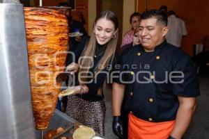 TURISMO . FERIA DEL TACO