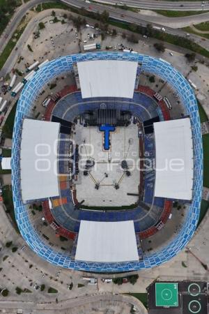 ESTADIO CUAUHTÉMOC . SHAKIRA