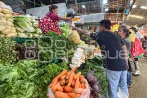 FIESTAS PATRIAS . MERCADO