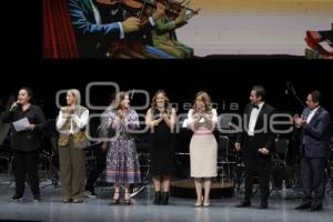  ESPÉCTACULOS . EL MAGO INTERNO