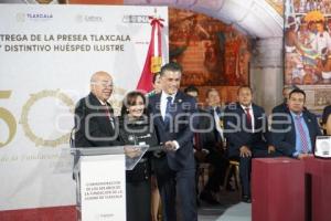 TLAXCALA . ENTREGA DISTINTIVO HUÉSPED ILUSTRE