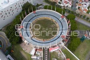 PLAZA DE TOROS . EL RELICARIO