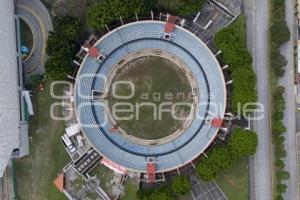 PLAZA DE TOROS . EL RELICARIO