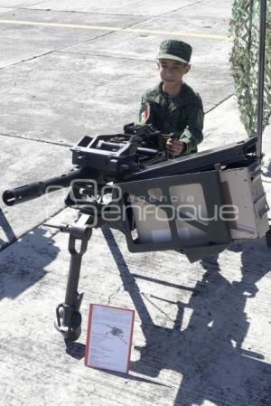 EJÉRCITO . SOLDADO POR UN DÍA