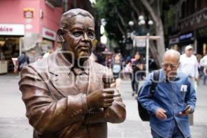 ESCULTURA . 5 DE MAYO