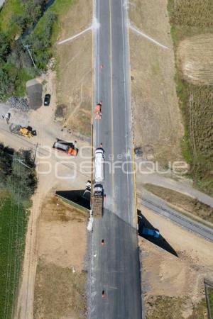 BULEVAR AEROPUERTO . SOCAVÓN