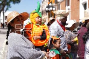 TLAXCALA .  DESFILE DE CALABACITAS