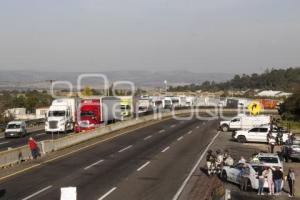 BLOQUEO AUTOPISTA MÉXICO - PUEBLA