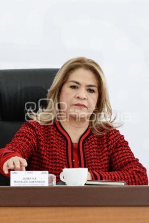 JOSEFINA MORALES