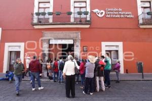 MANIFESTACIÓN . DEFENSORES DEL AGUA