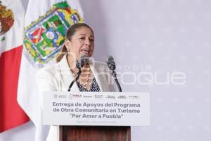 LAURA ARTEMISA GARCÍA CHÁVEZ