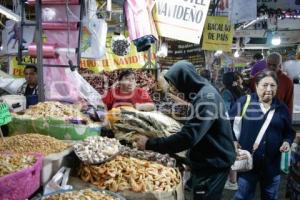 MERCADO . AÑO NUEVO