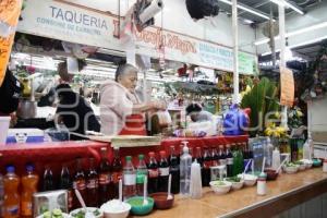 AÑO NUEVO . COMENSALES