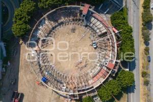 PLAZA DE TOROS . EL RELICARIO