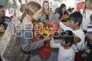 SAN PEDRO CHOLULA . ENTREGA DE JUGUETES