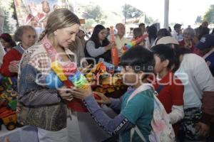 SAN PEDRO CHOLULA . ENTREGA DE JUGUETES
