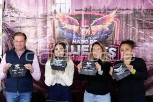 AYUNTAMIENTO . NADO DE MUJERES