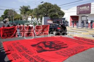 MANIFESTACIÓN . NORMALISTAS