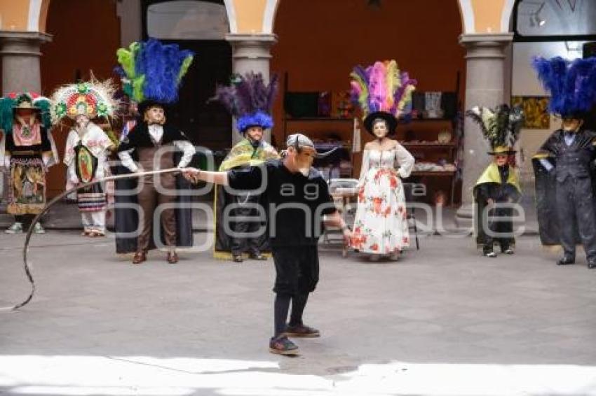 CARNAVAL . PASARELA DE HUEHUES