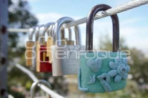 FUERTE DE GUADALUPE . CANDADOS