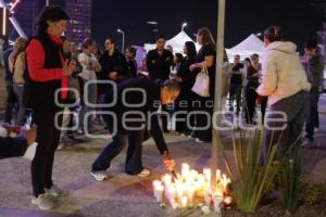 HOMENAJE . SALA DE DESPECHO