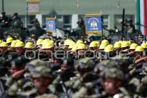 GOBIERNO FEDERAL . ANIVERSARIO EJÉRCITO MEXICANO