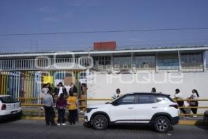 CENDI . MANIFESTACIÓN PADRES DE FAMILIA