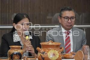 CONGRESO . FERIA ARTESANAL TENEXTATILOYAN